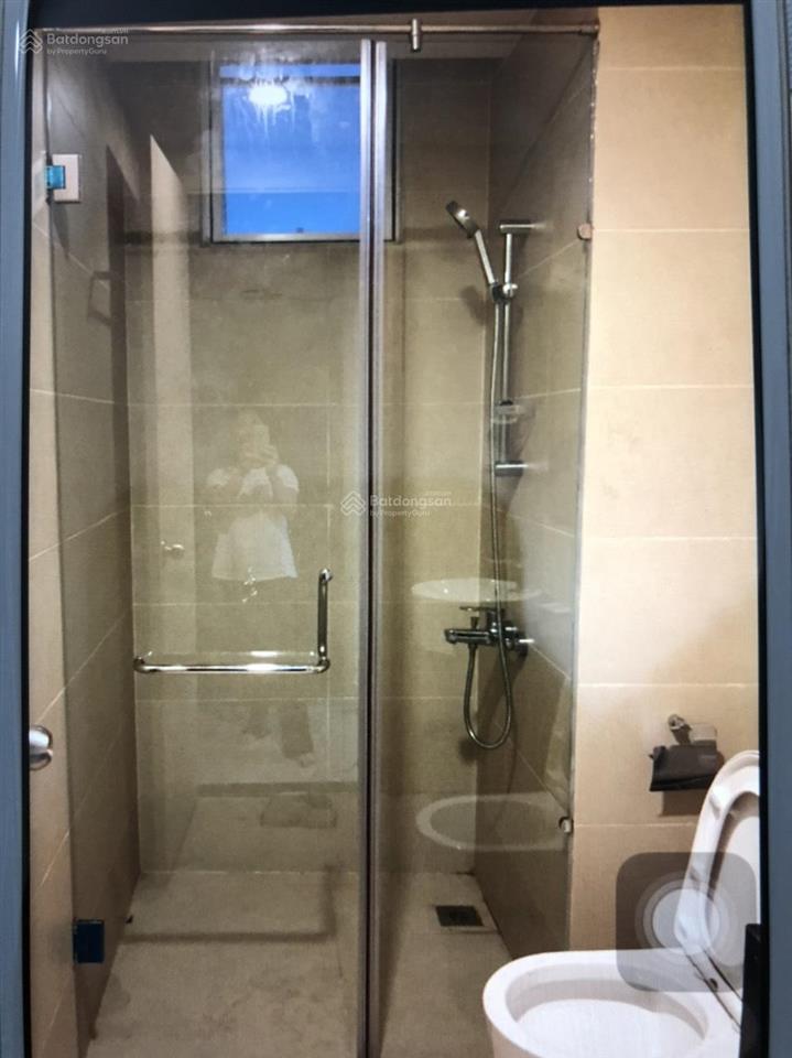 Cần bán căn góc cc bàu cát ii q. tb. dt 54m2 2p. giá bán 2,35 tỷ.  0708 774 ***