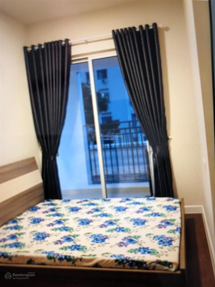 Cần bán căn góc cc bàu cát ii q. tb. dt 54m2 2p. giá bán 2,35 tỷ.  0708 774 ***