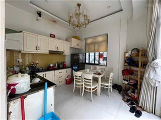 Bán gấp trong tháng  bán nhà đề thám 42m² 4 tầng  13.5 tỷ