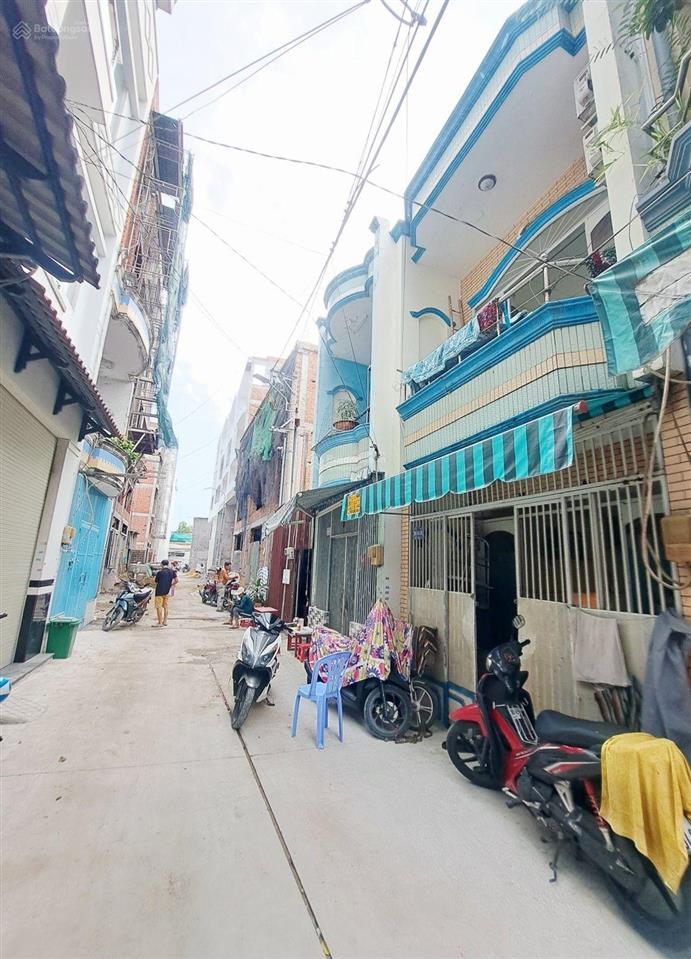 Nhà 1 đời chủ xưa nay  vị trí giáp tên lửa, q6  hẻm nhựa 5m thông  36m2, 2 tầng chỉ 3.1 tỷ