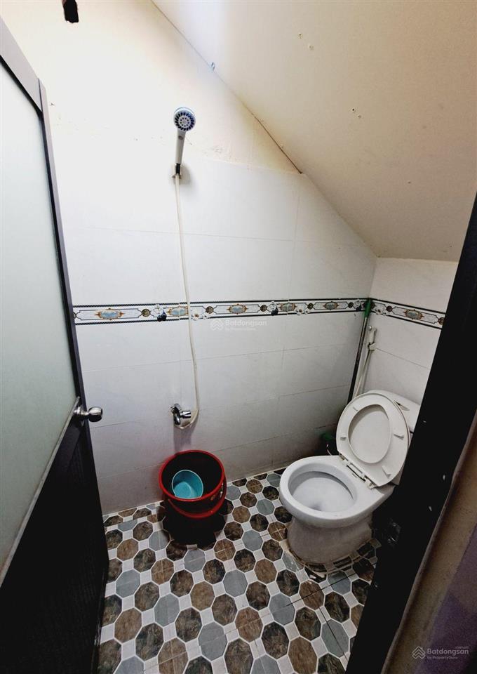 Nhà 1 đời chủ xưa nay  vị trí giáp tên lửa, q6  hẻm nhựa 5m thông  36m2, 2 tầng chỉ 3.1 tỷ