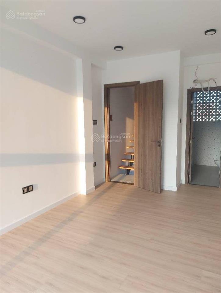 Nhà 4 tầng mới trăm phần trăm trung tâm quận 5 sát vách quận 1 chỉ hơn 6 tỷ tl