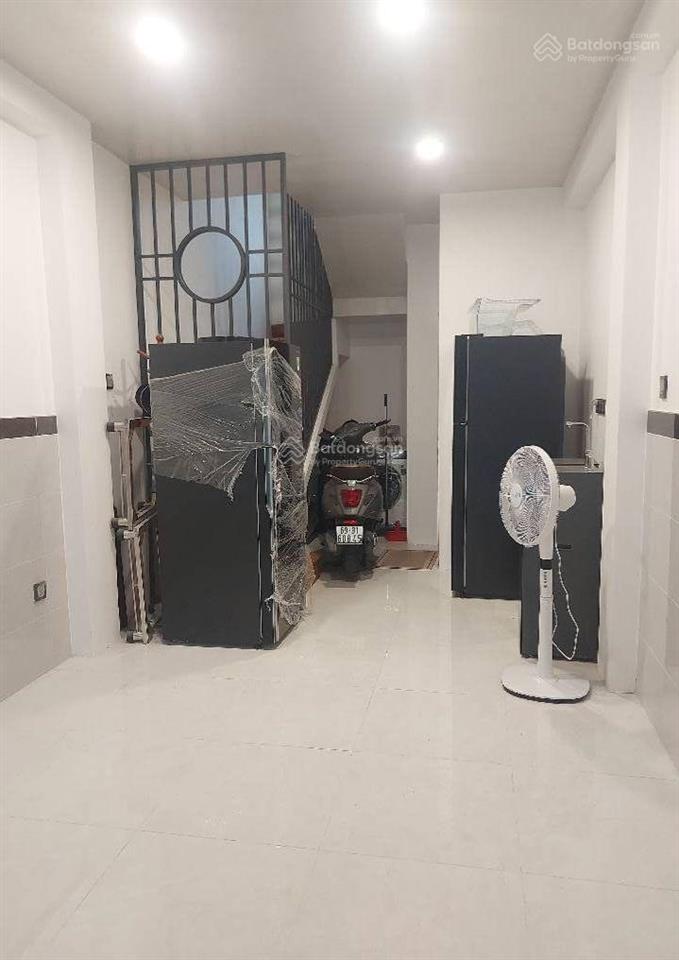 Nhà 4 tầng mới trăm phần trăm trung tâm quận 5 sát vách quận 1 chỉ hơn 6 tỷ tl