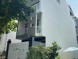 Bán nhà mặt phố 100m2(5m*20m), nhà 1 trệt, 3 lầu, kdc phước kiển a , giá 13,3 tỷ