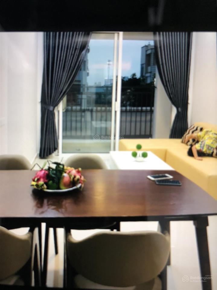 Cần bán căn góc cc 312 lạc long quân q.11. dt 66m2 2p 2wc. giá 2,95 tỷ.  0782 446 ***