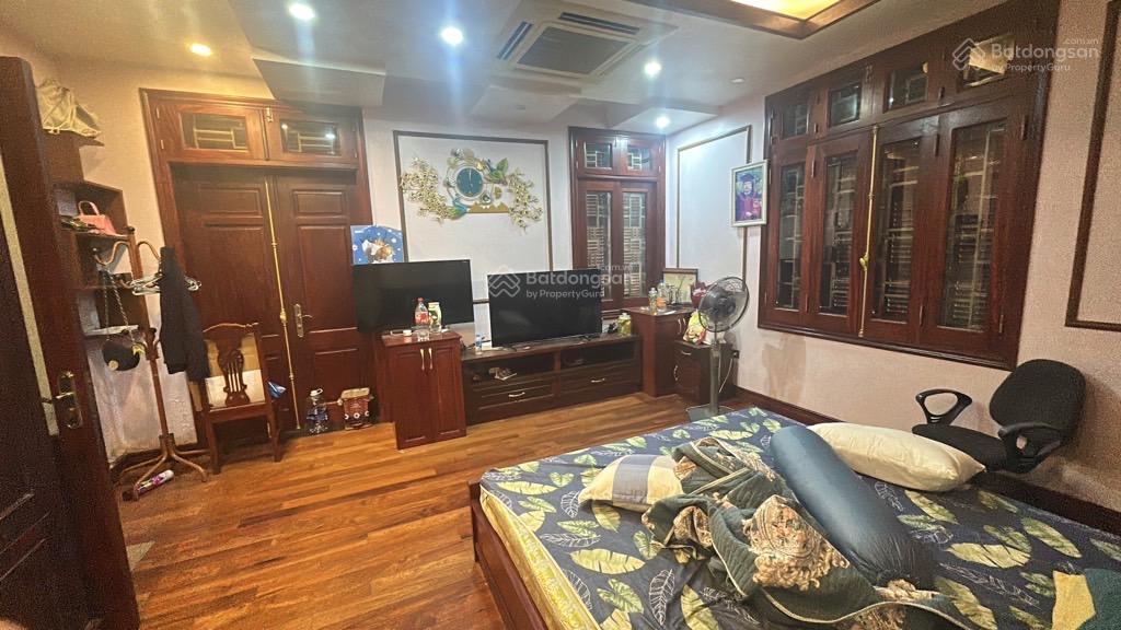 Bán nhà đền lừ, 100m2 mặt tiền 7.5m, phân lô ô tô tránh, vỉa hè, view vườn hoa cực hiếm, giá 33 tỷ