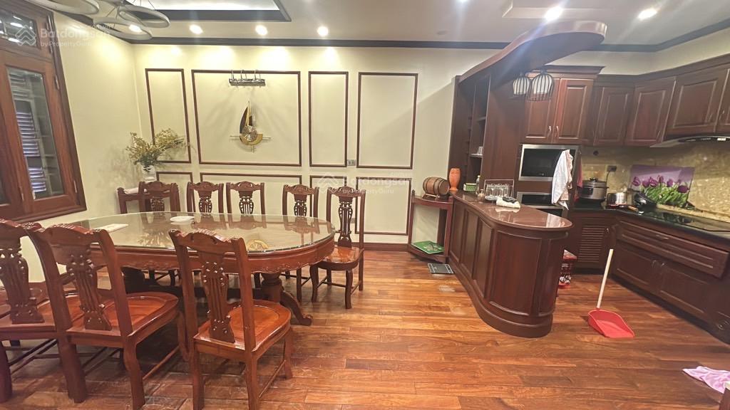 Bán nhà đền lừ, 100m2 mặt tiền 7.5m, phân lô ô tô tránh, vỉa hè, view vườn hoa cực hiếm, giá 33 tỷ