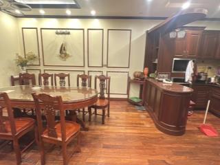 Bán nhà đền lừ, 100m2 mặt tiền 7.5m, phân lô ô tô tránh, vỉa hè, view vườn hoa cực hiếm, giá 33 tỷ