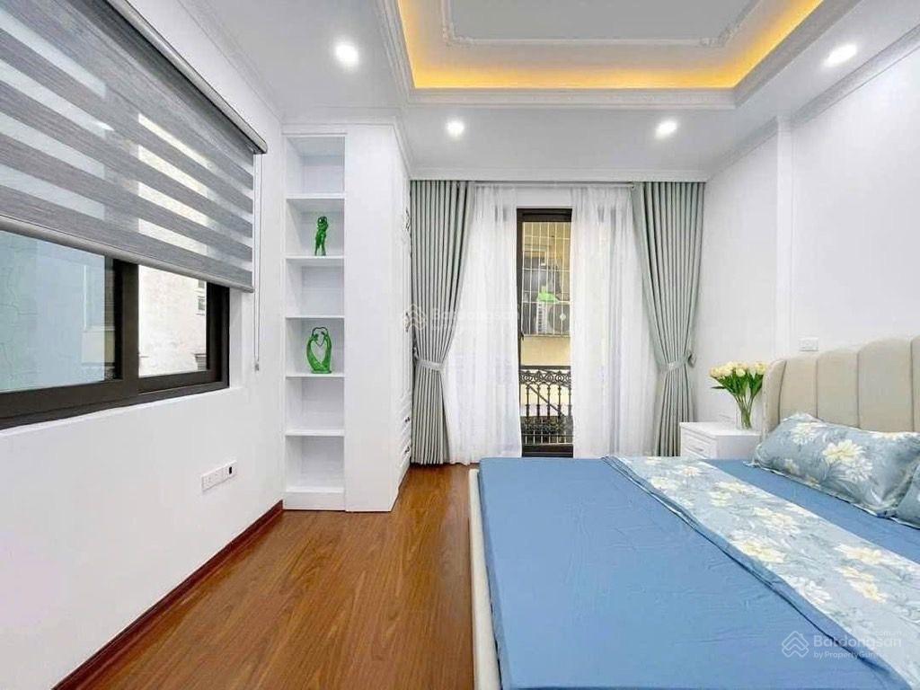 Bán nhà ngõ 40 tạ quang bửu, 40m2 5t ô tô qua, phù hợp gia đình 4,5 người về ở ngay, chỉ 10 tỷ