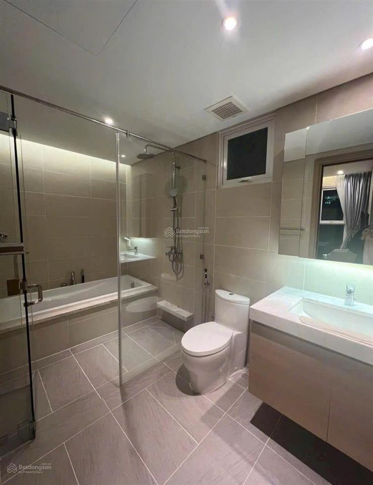 Ngộp bank bán cc him lam riverside