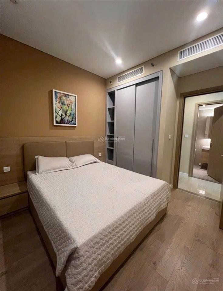 Ngộp bank bán cc him lam riverside