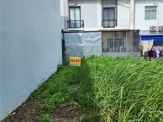 Nền chính chủ, gần nhà hát, cách nhà hát 50m, dân cư đông đúc