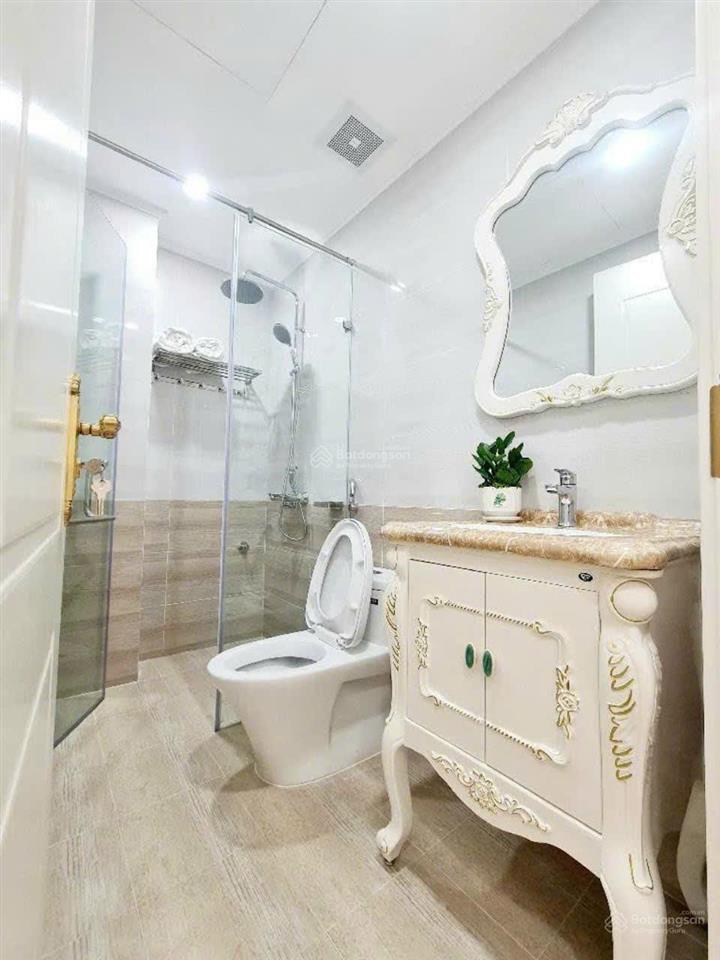 Bán gấp nhà bà triệu hà đông 65m, 6 tầng, thang máy, 14.5 tỷ  phân lô  ngõ thông  ô tô tránh