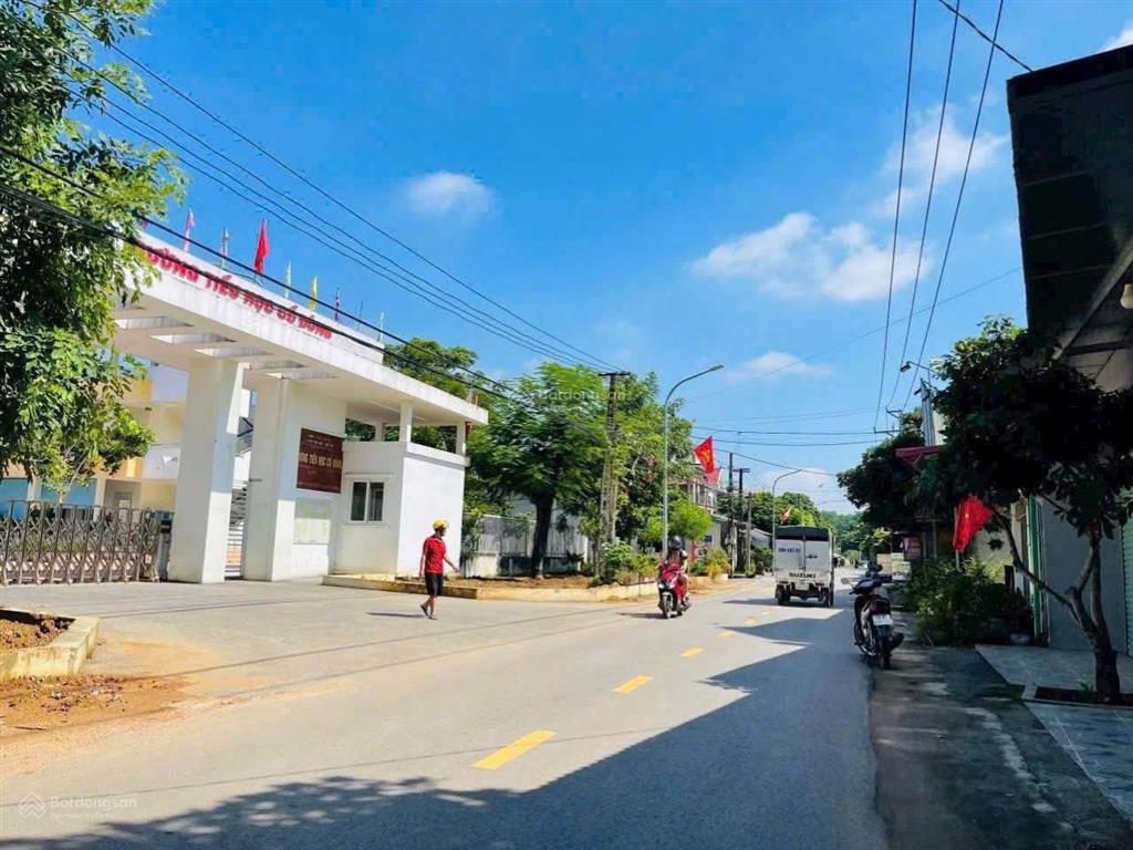 Chỉ 3,35 tỷ lô góc diện tích 120m mặt tiền 8m ngay phú cát, cách quốc lộ 21 chỉ 300m