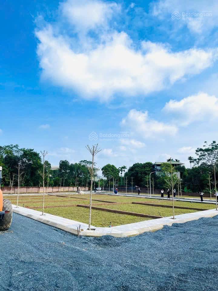 Chỉ 3,25 tỷ sở hữu ngay 195m2 đất, mt 8.6m, gần đh quốc gia, đh fpt, cnc hoà lạc