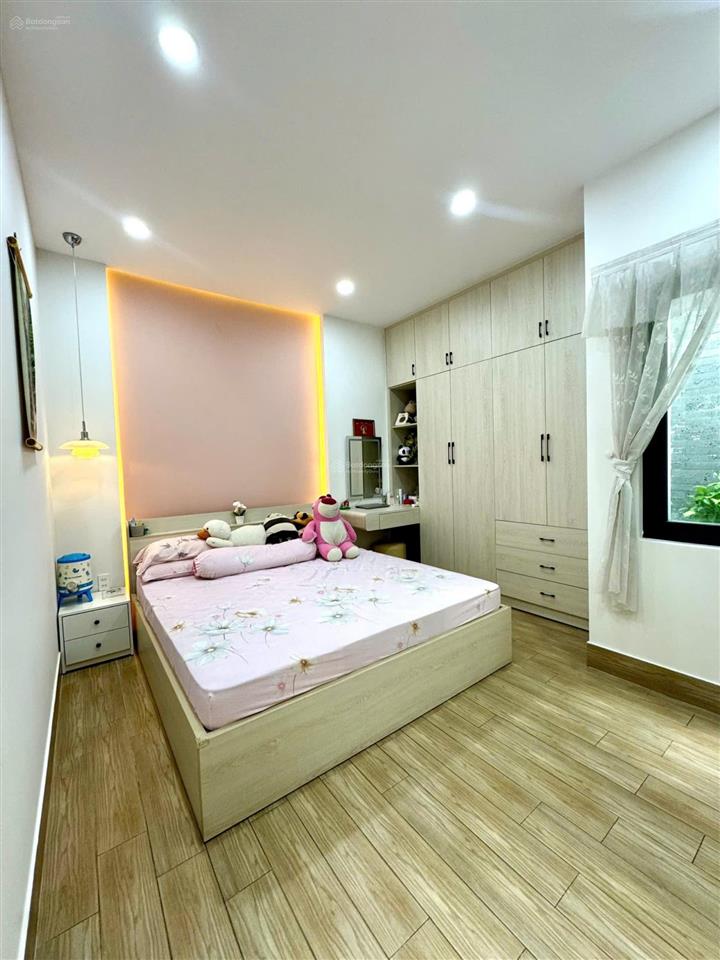 Bán nhà mặt tiền 3 tầng btct được xây dựng tâm huyết 4pn vị trí vừa ở vừa kinh doanh đa ngành