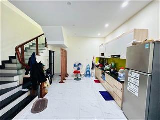 Bán nhà Âu Cơ, Hà Nội. Đường rộng ô tô, 42m giá nhỉnh 3 tỷ