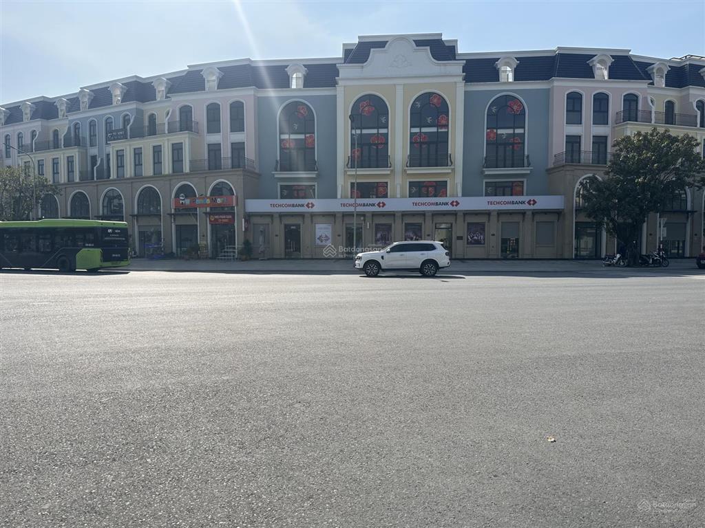 Miễn phí 1824 tháng tiền nhà chỉ còn 01 căn vị trí đẹp kinh doanh tốt  0978 161 ***