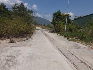 Cho thuê đất làm kho, xưởng. nằm ngay trung tâm thành phố, xe tải vào được. khô ráo,không ngập lụt.