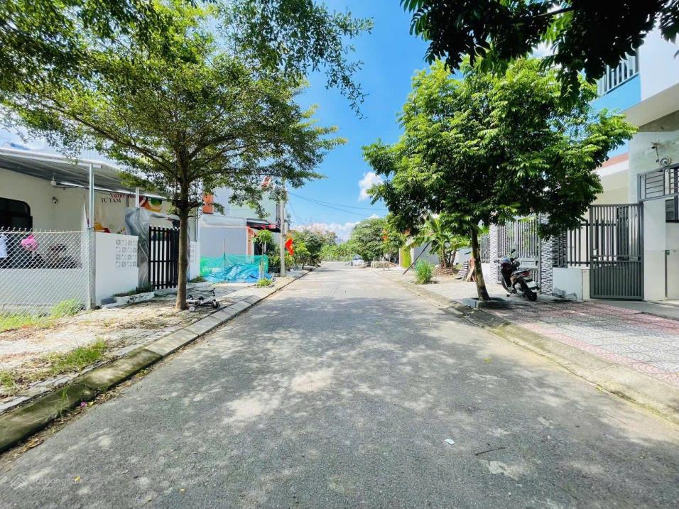 BÁN ĐẤT HÒA SƠN 6, ĐƯỜNG 5M5, ĐÔNG NAM TUYỆT ĐẸP!