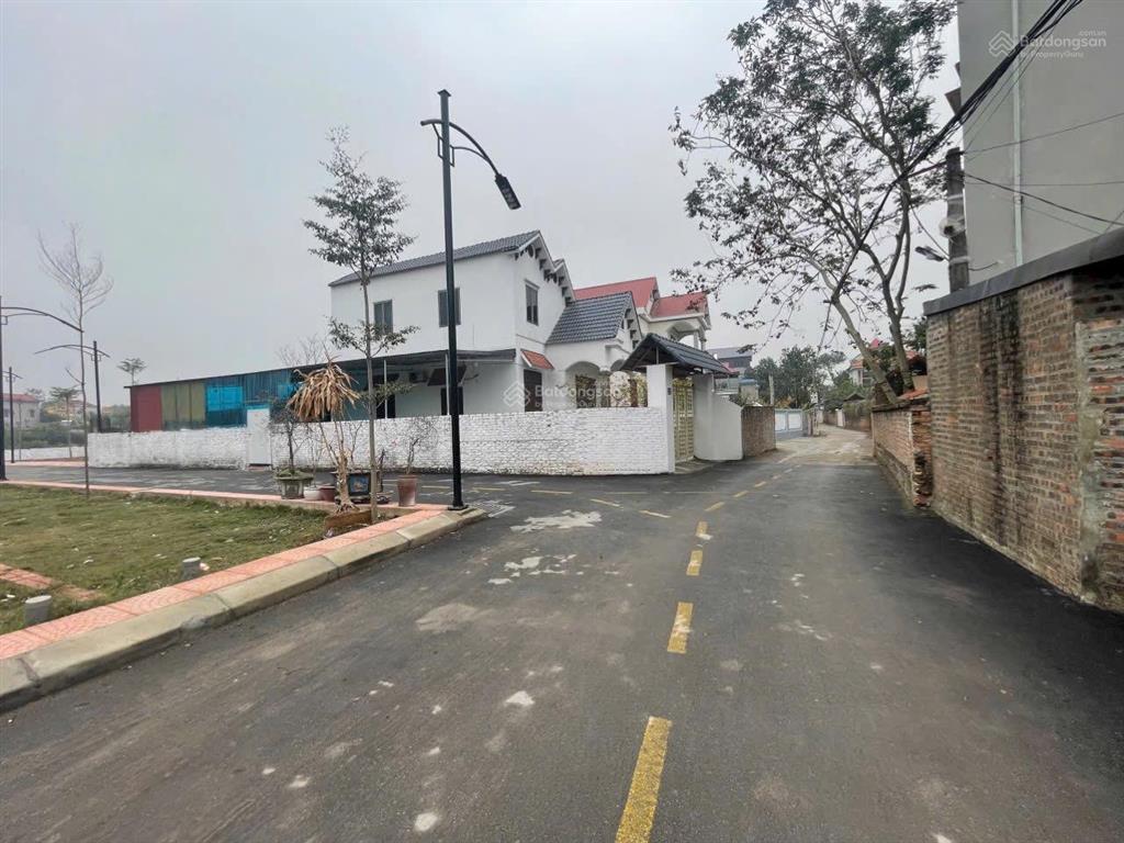 Cc bán lô đất 57m2 mt 5m xuân khanh sơn tây. gần vành đai 5 dhcn việt hùng kcn xuân khanh chỉ 1,7tỷ