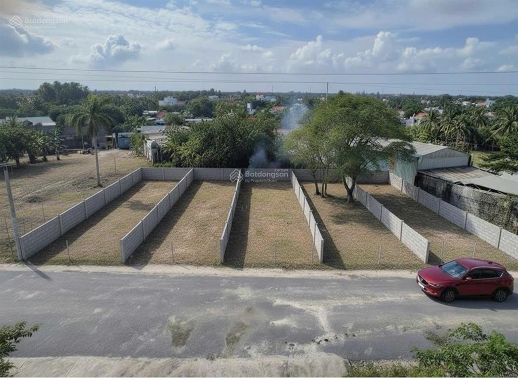 Bán đất chính chủ, trục đường hồ văn tắng. gần bv xuyên á và vinhome hóc môn