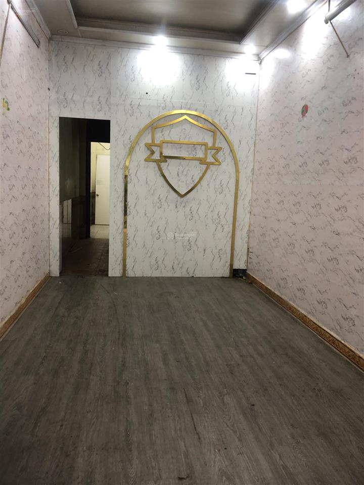 Chỉ 7 tỷ sở ngay nhà 4 tầng ô tô tránh ngay cổng trường học viện tài chính kinh doanh tốt