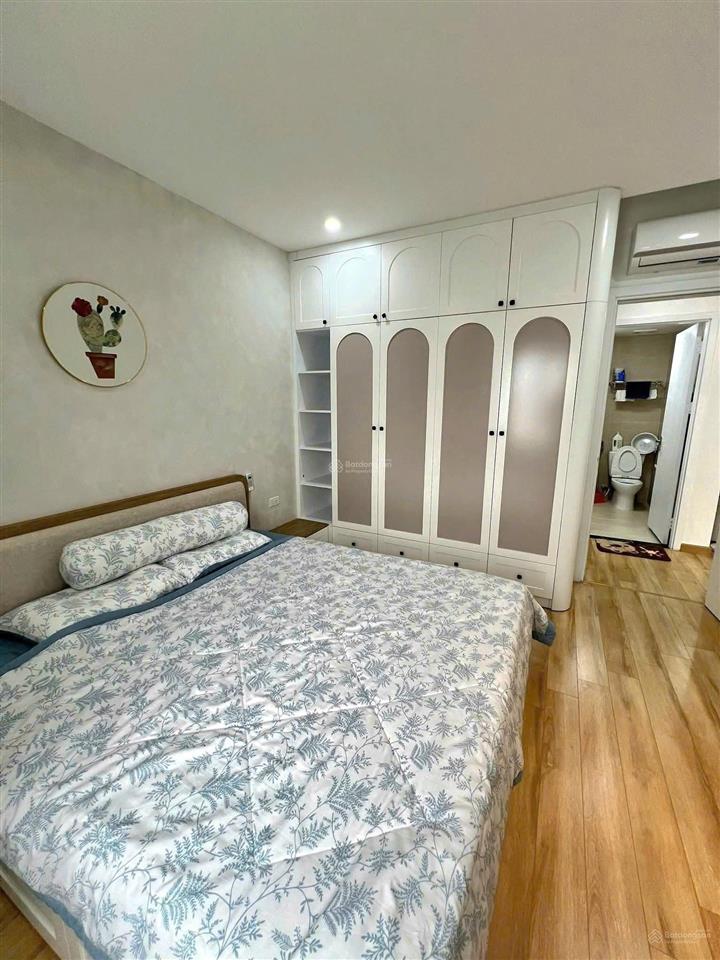 Chính chủ tôi cần bán căn 77m2 tầng đẹp giá 6 tỷ tại le grand jardin