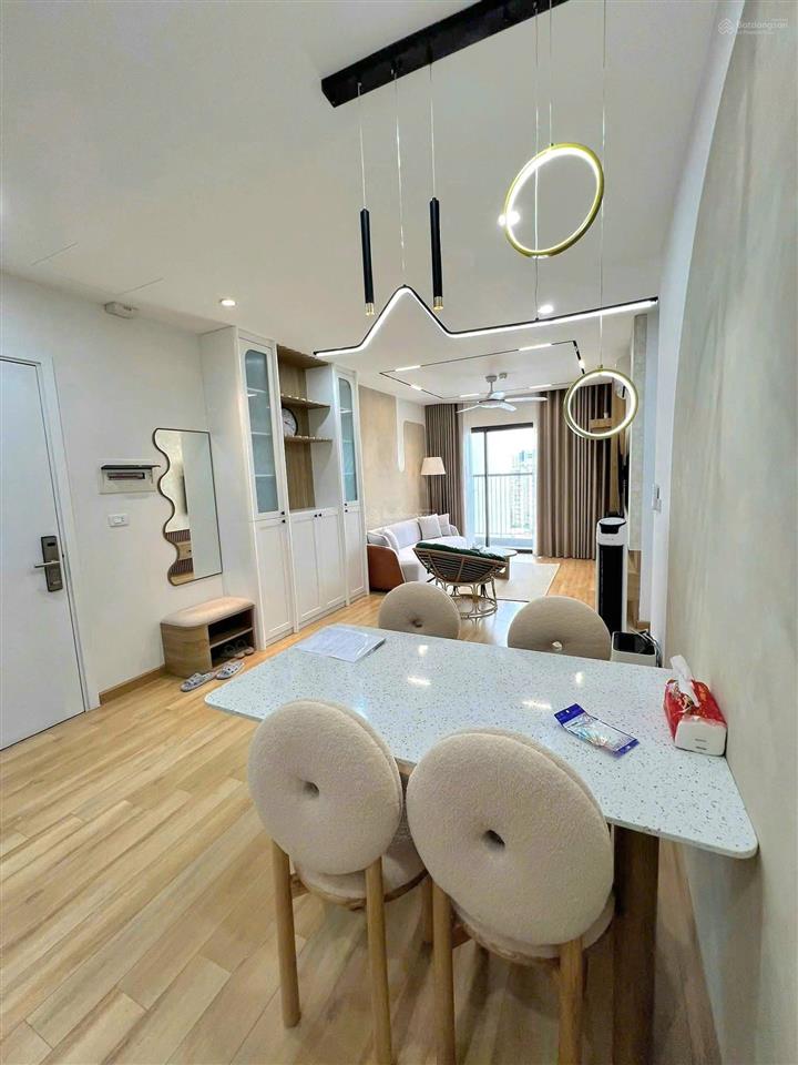 Chính chủ tôi cần bán căn 77m2 tầng đẹp giá 6 tỷ tại le grand jardin