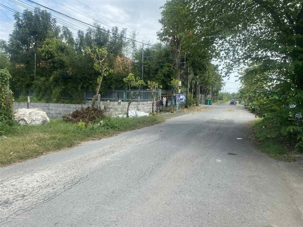 Bán gấp đất mặt tiền đường tl 7,diện tích 120 m2 , kdc hiện hữu  1,3 tỷ