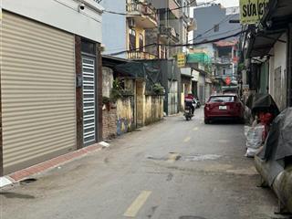 Bán nhà 3 tầng xóm mới ngọc hồi, đường trước nhà oto tránh