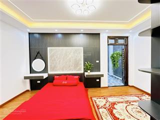 Bán nhanh nhà 40m2 5 tầng, 3pn, 6.8 tỷ ngõ rộng, gần ô tô 30m, sổ đỏ nở hậu, nhà thoáng, vị trí đẹp