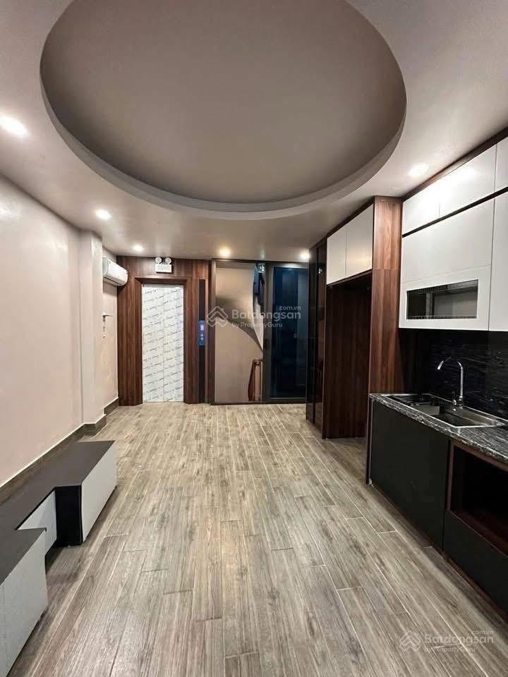 Miếu đầm 8 tầng thang máy vỉa hè ô tô kinh doanh giá 12.8 tỷ chủ thiện chí bán