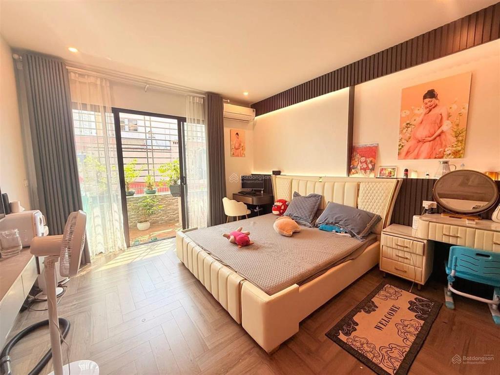 Giảm chào 500tr thanh khoản trước tết  thái thịnh  51m2  ô tô tránh  lô góc  khu vip ở sướng