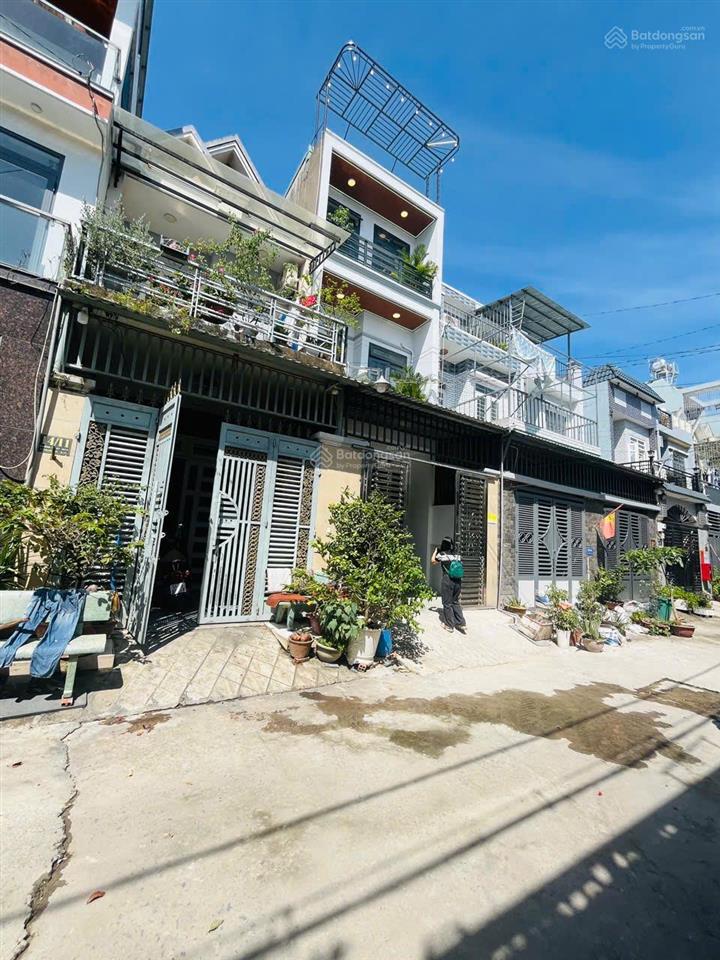 Nhà đẹp lung linh 3 tầng 4pn hẻm ô tô quay đầu, thạnh lộc 57, gần hà huy giáp giá chỉ 4.75tỷ