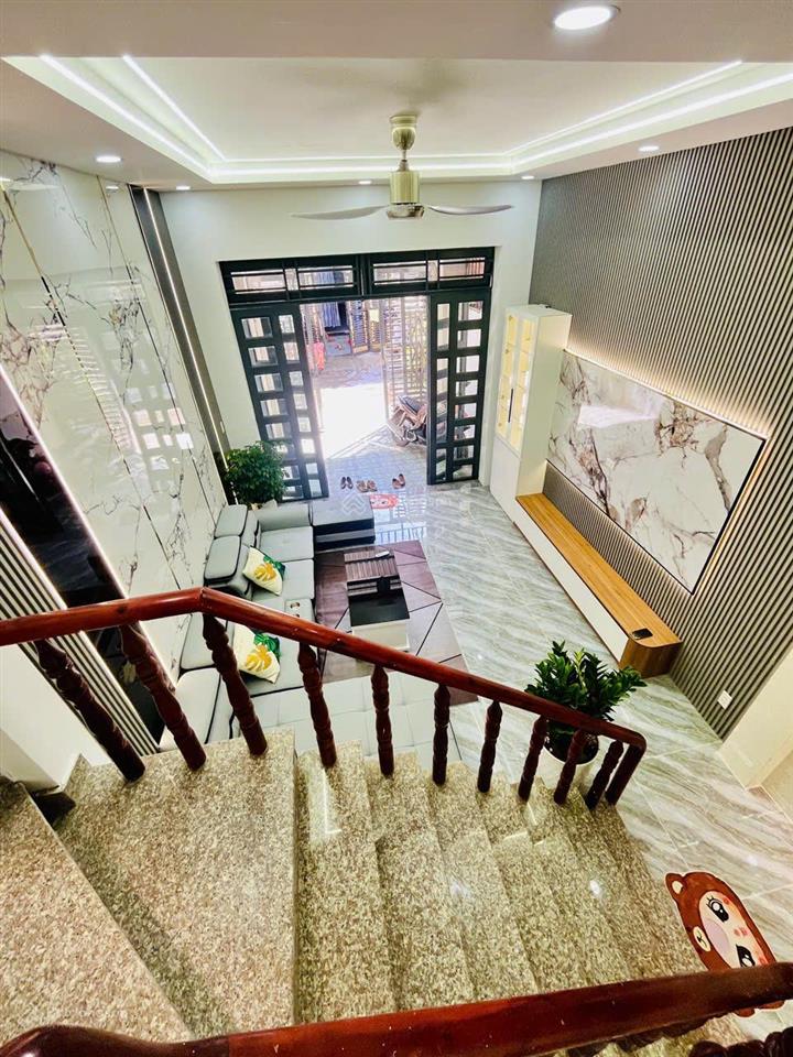 Nhà đẹp lung linh 3 tầng 4pn hẻm ô tô quay đầu, thạnh lộc 57, gần hà huy giáp giá chỉ 4.75tỷ