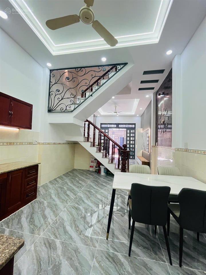 Nhà đẹp lung linh 3 tầng 4pn hẻm ô tô quay đầu, thạnh lộc 57, gần hà huy giáp giá chỉ 4.75tỷ