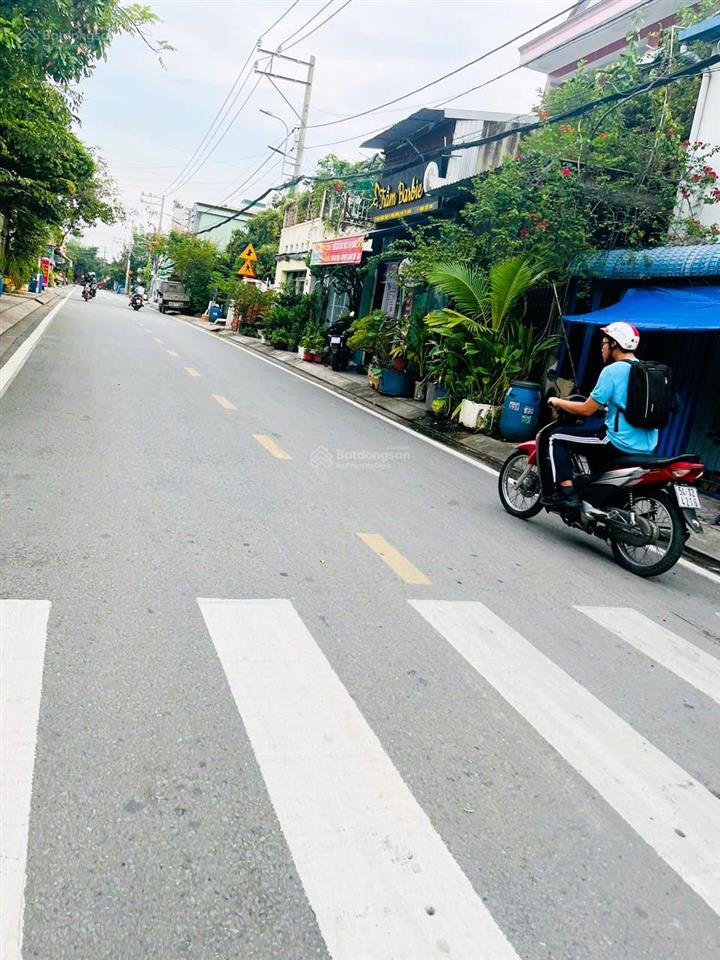 Nhà mặt tiền, 190m2 ngang 5m vuông vắn, 5pn, ô tô tránh, giá rẻ nhất p.tân phú, q9, chỉ 56tr/m2