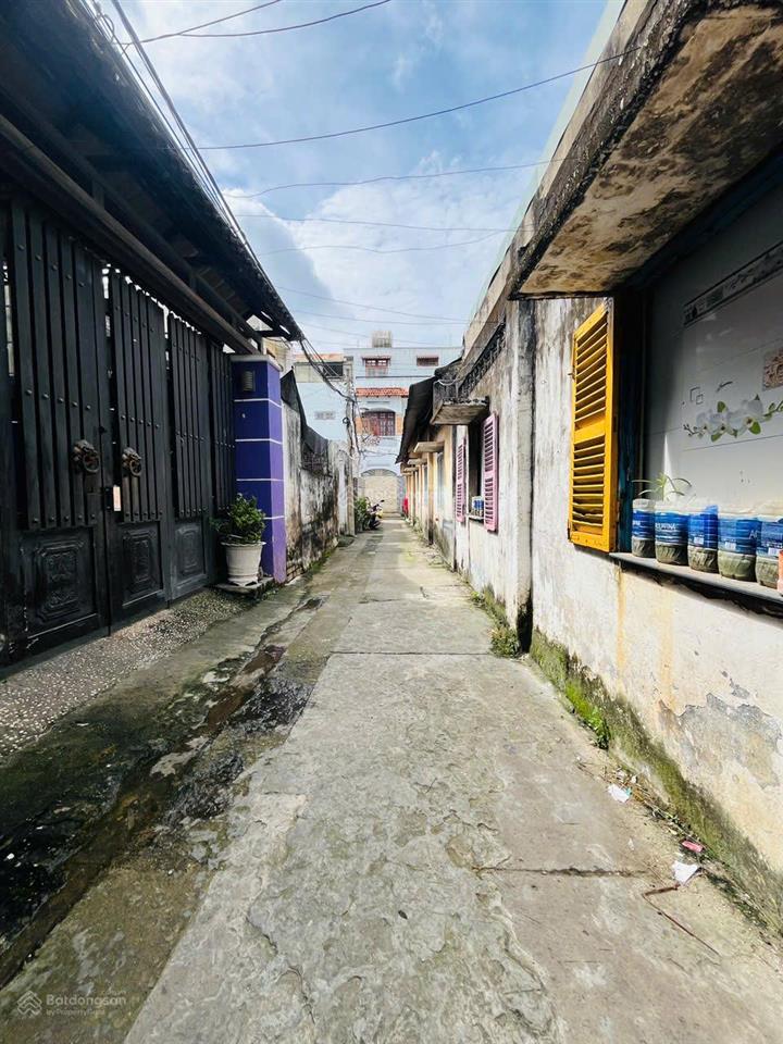 Nhà tiện xây mới, thổ 87m2 nở hậu 5.7m hẻm võ văn ngân, vị trí đắc địa đối diện chợ thủ đức, 6.3tỷ