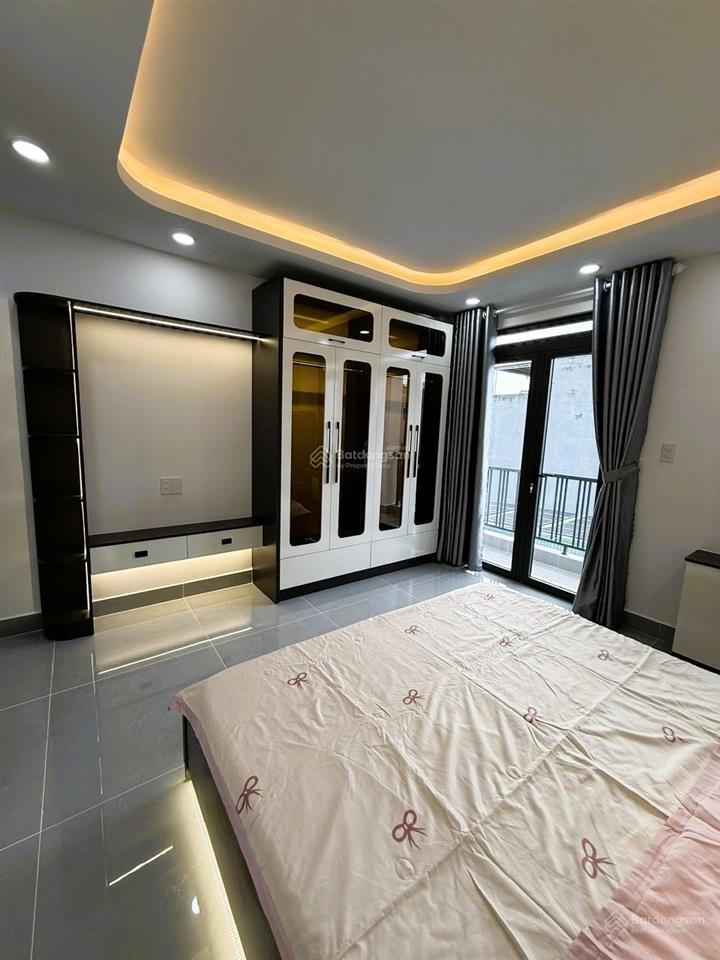 Nhà mới siêu đẹp, 5 tầng vuông vức, nội thất cao cấp, hẻm ô tô tránh, ngay chợ cầu đồng, chỉ 6.9tỷ