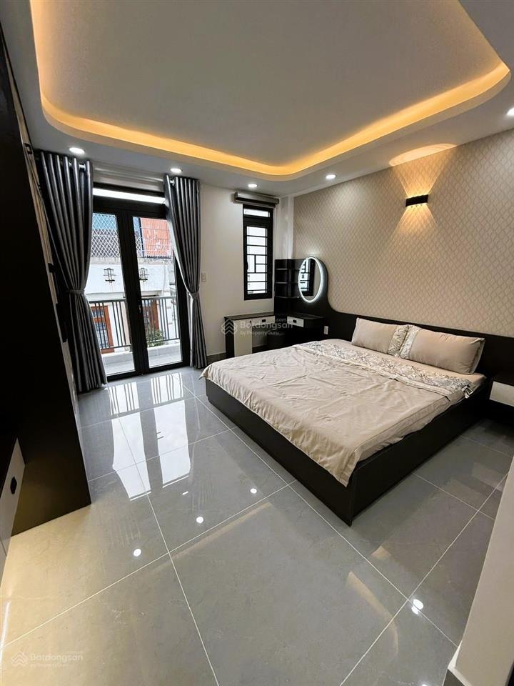 Nhà mới siêu đẹp, 5 tầng vuông vức, nội thất cao cấp, hẻm ô tô tránh, ngay chợ cầu đồng, chỉ 6.9tỷ