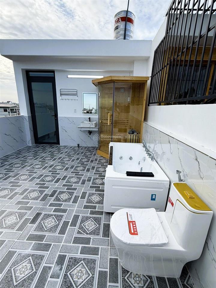 Nhà mới siêu đẹp, 5 tầng vuông vức, nội thất cao cấp, hẻm ô tô tránh, ngay chợ cầu đồng, chỉ 6.9tỷ