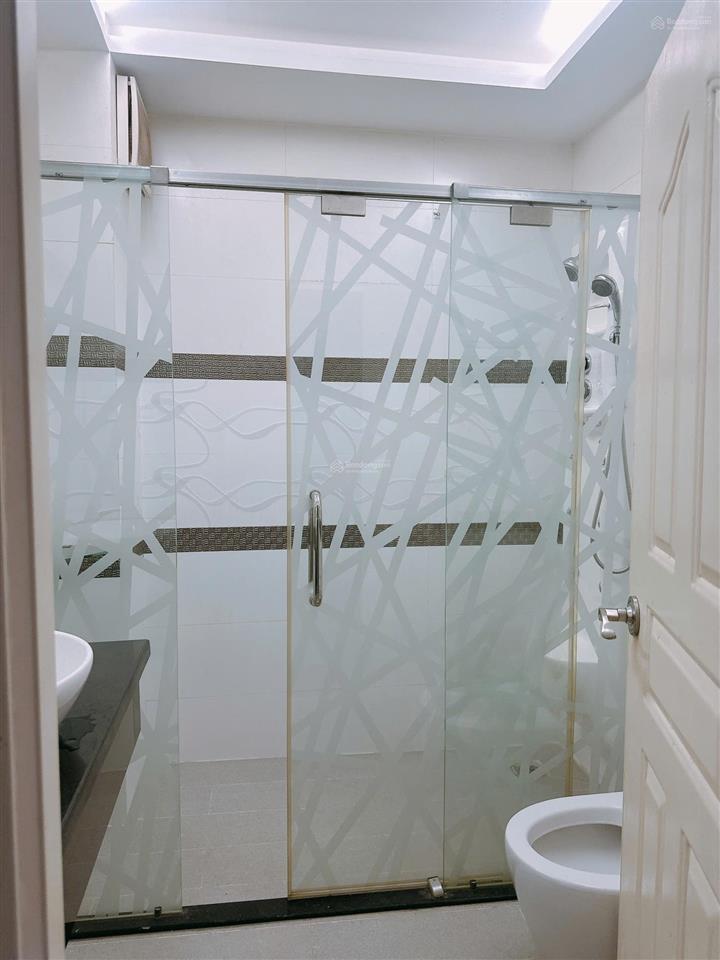 Cho thuê nhà nguyên căn hẻm ngô gia tự  p.4, q.10 | full nội thất