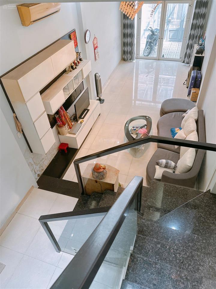 Cho thuê nhà nguyên căn hẻm ngô gia tự  p.4, q.10 | full nội thất