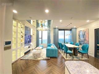 Nhận nhà chung cư cuối năm 2025