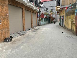 Bán nhà lai xá 31m² mt  3.2m2  4 tầng xây mới full nội thất ô tô đỗ gần nhà giá 5.5 tỷ