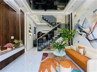 Mặt tiền đường lớn kinh doanh sầm uất nhà đẹp