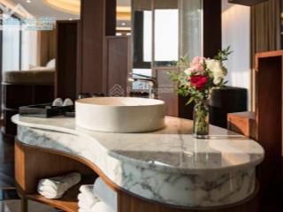 Bán khách sạn mặt phố cầu giấy  265m  10 tầng  lô góc  2 mặt phố  dòng tiền cao  giá 190 tỷ.