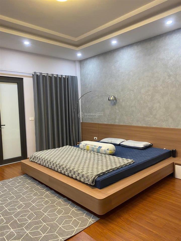 Chính chủ bán gấp nhà phố việt hưng long biên full nội thất có gara 100m2 5t thang máy nhỉnh 18 tỷ
