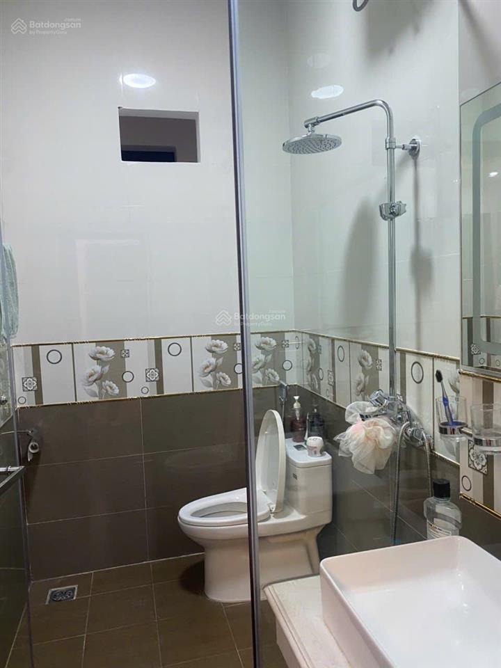 Chính chủ bán gấp nhà phố việt hưng long biên full nội thất có gara 100m2 5t thang máy nhỉnh 18 tỷ